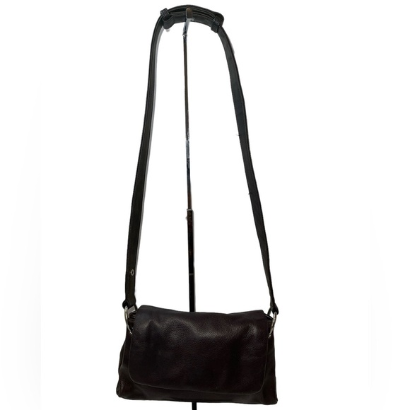 Liz Claiborne Handbags - Liz Claiborne Genuine Leather Handbag Deep Brown Shoulder or Hand Held Snap